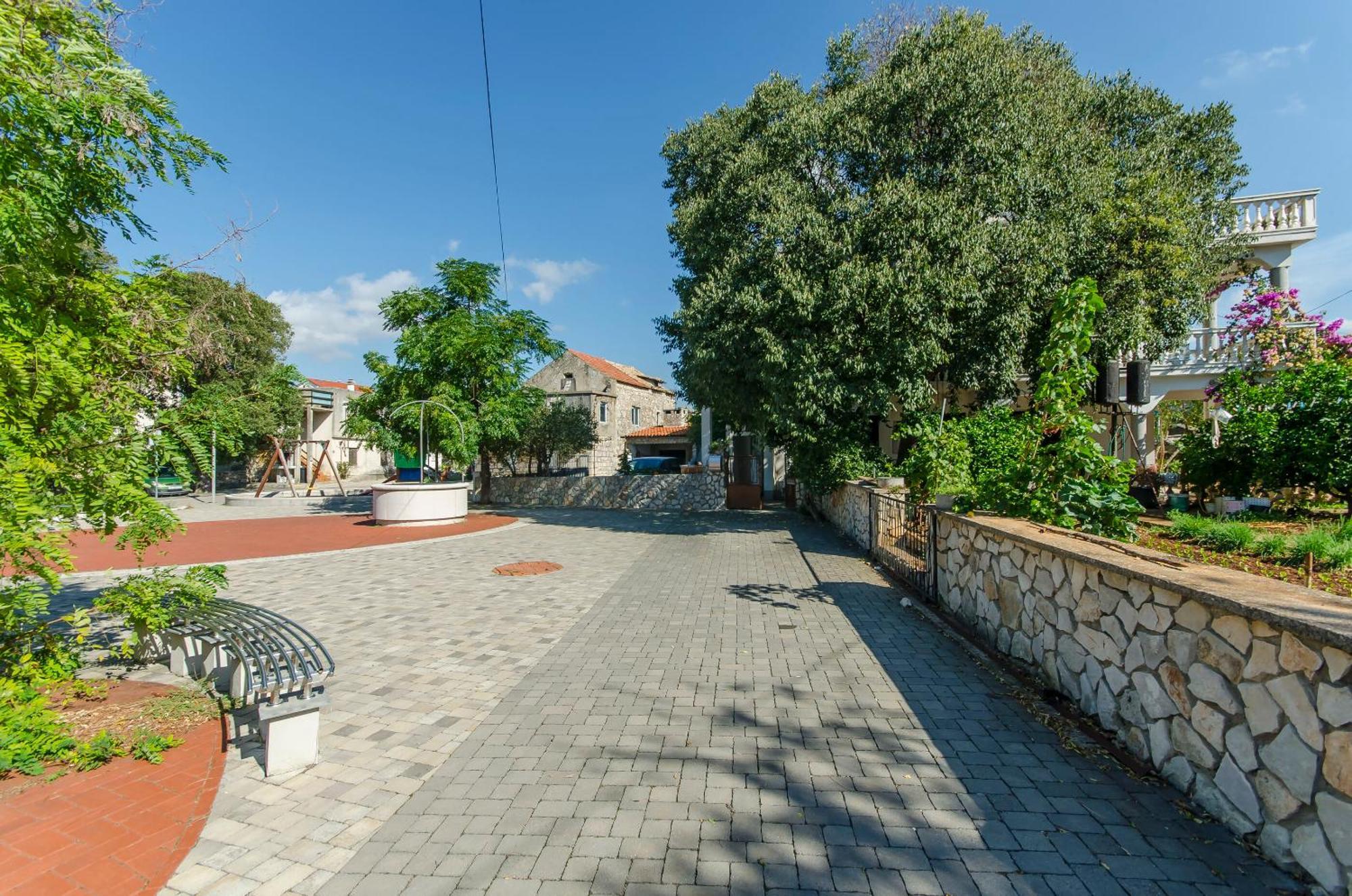 Apartments Snjezana Pirovac Εξωτερικό φωτογραφία