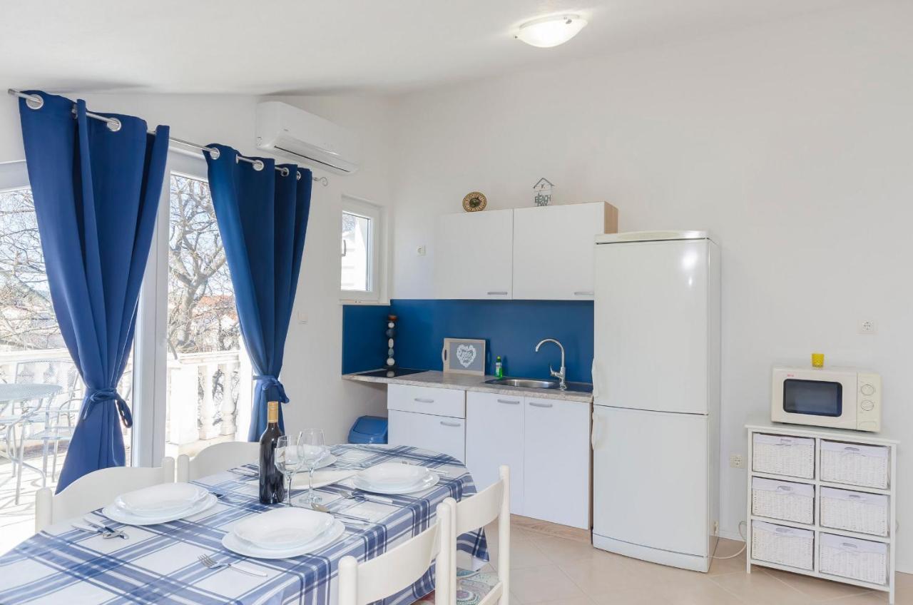 Apartments Snjezana Pirovac Εξωτερικό φωτογραφία