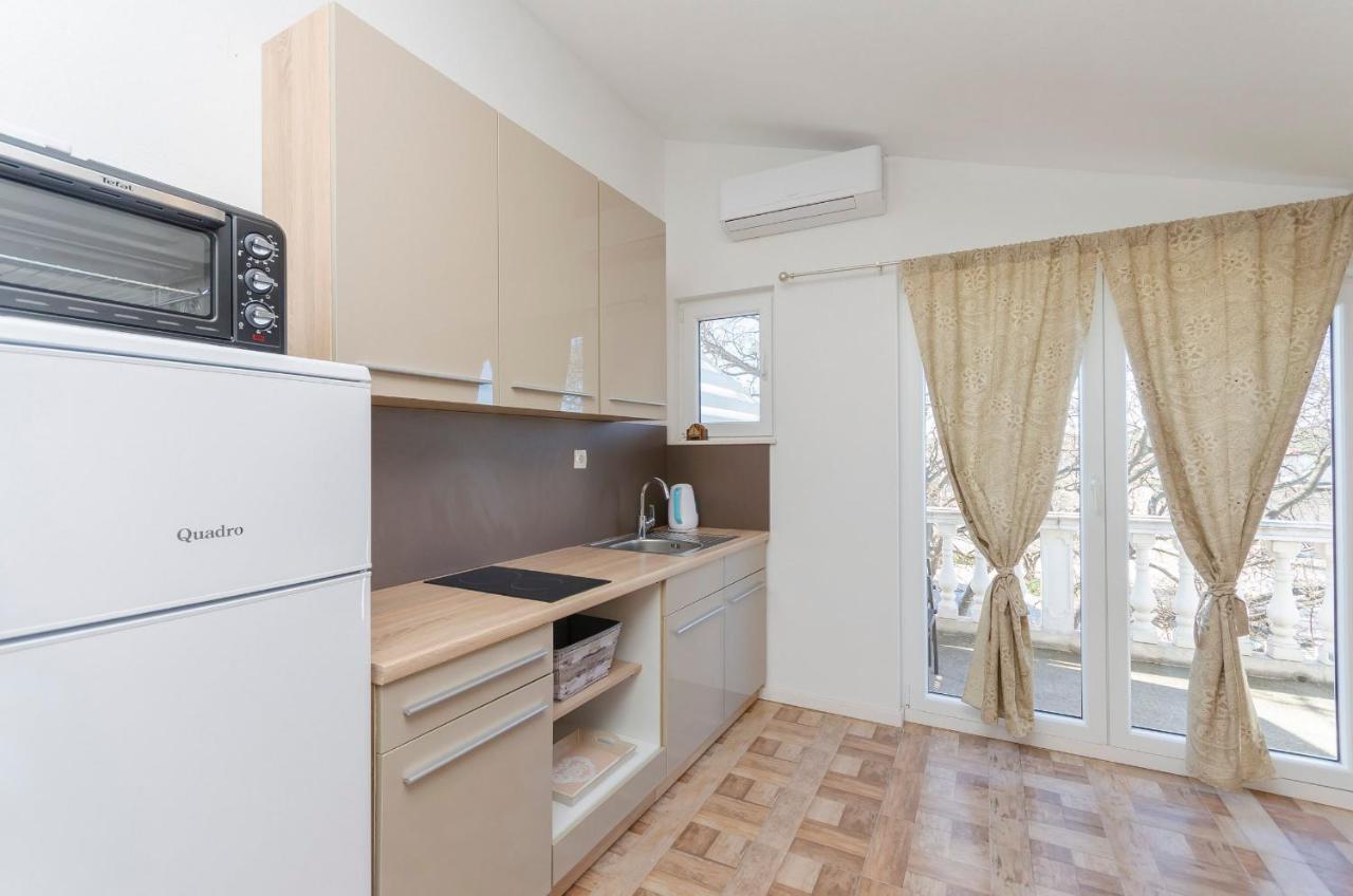 Apartments Snjezana Pirovac Εξωτερικό φωτογραφία